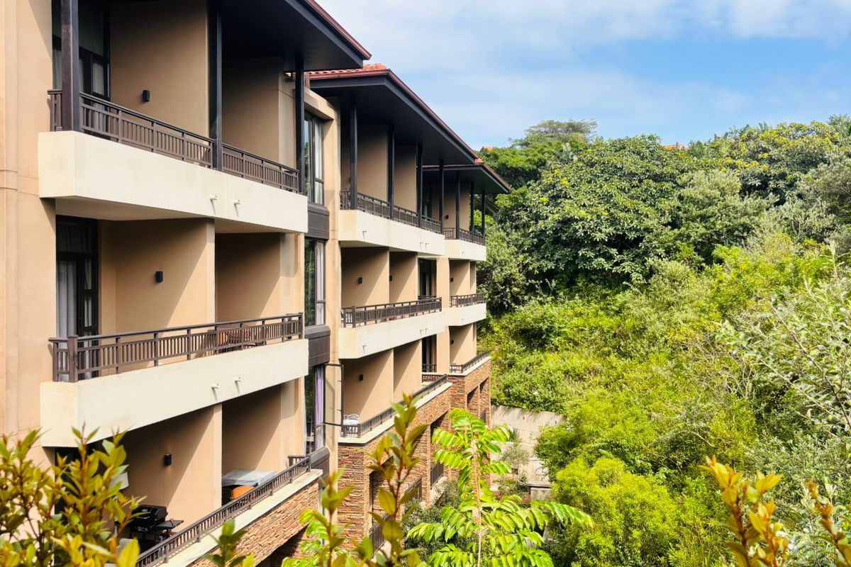 Modern Elegance | Spacious Apartment in Zimbali Suites - Photo 2