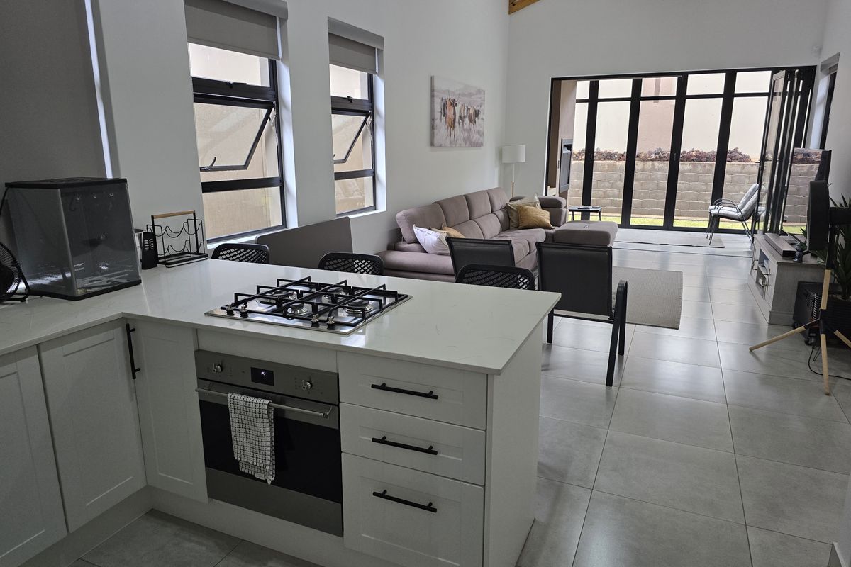 Secure Modern Sectional Title Unit in Leloko Lifestyle & Eco Estate - Photo 2