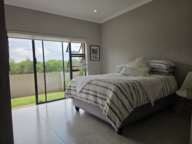 Stunning Ultra-Modern 2-Bedroom Home for Sale in Leloko Lifestyle Estate - Photo 9