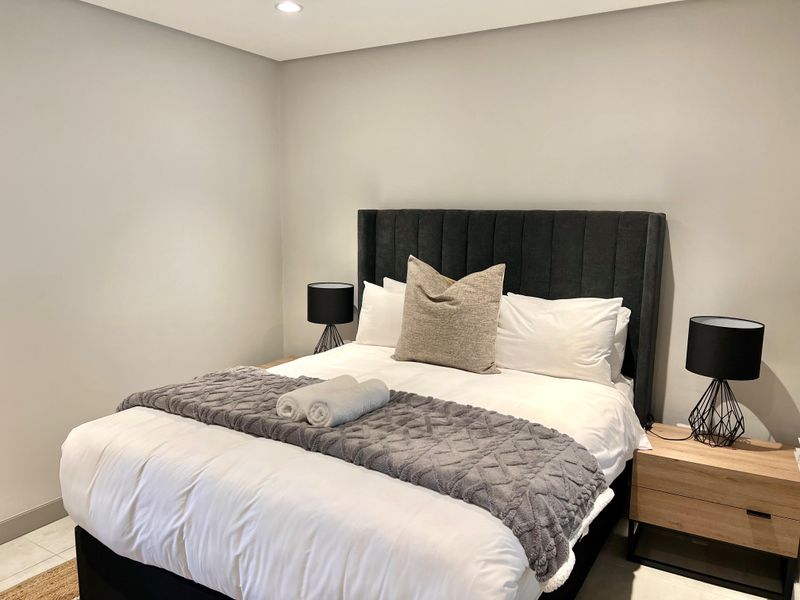 Fully Furnished 2 Bedroom, 2 Bathroom Apartment for Sale in Umhlanga Ridgeside - Photo 10