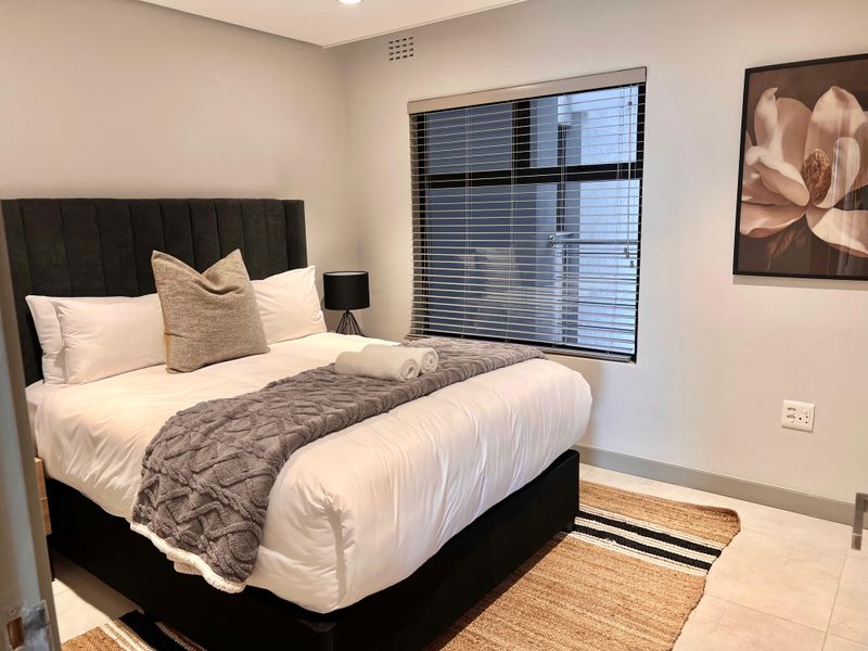 Fully Furnished 2 Bedroom, 2 Bathroom Apartment for Sale in Umhlanga Ridgeside - Photo 9