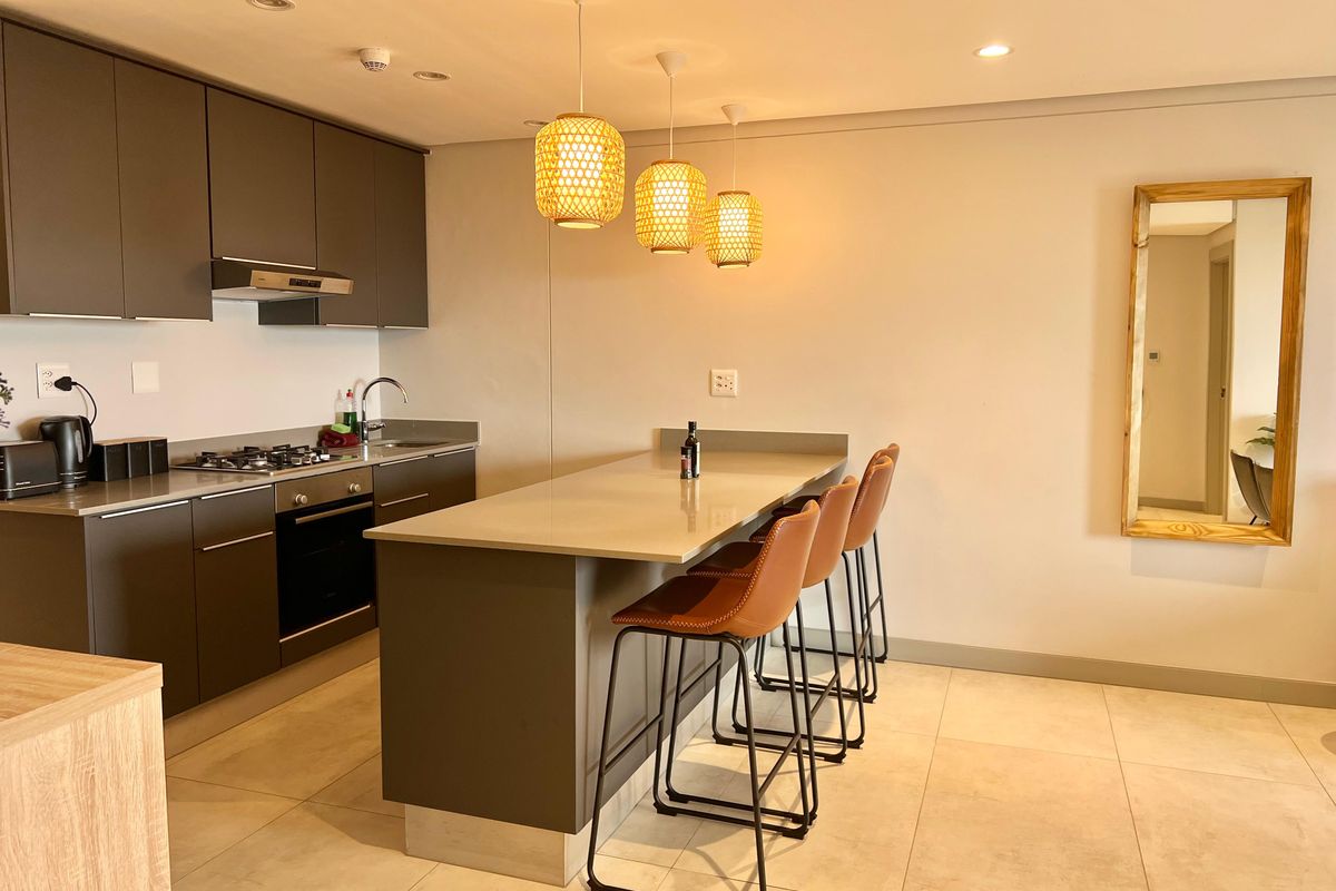 Fully Furnished 2 Bedroom, 2 Bathroom Apartment for Sale in Umhlanga Ridgeside - Photo 2