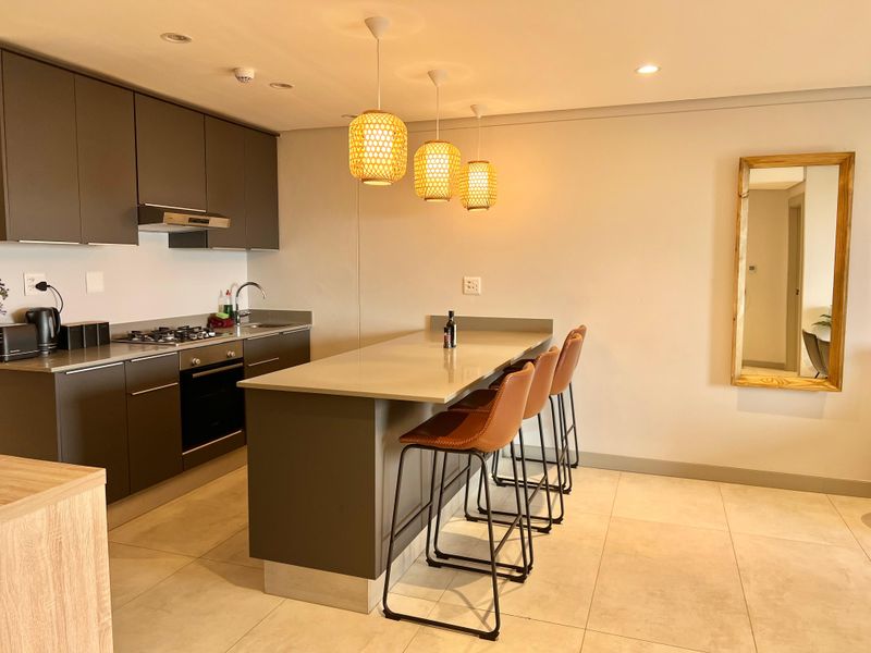 Fully Furnished 2 Bedroom, 2 Bathroom Apartment for Sale in Umhlanga Ridgeside - Photo 2