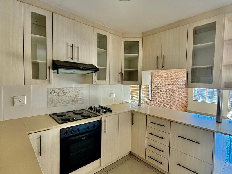 House Rental Monthly In Witbank - Photo 2