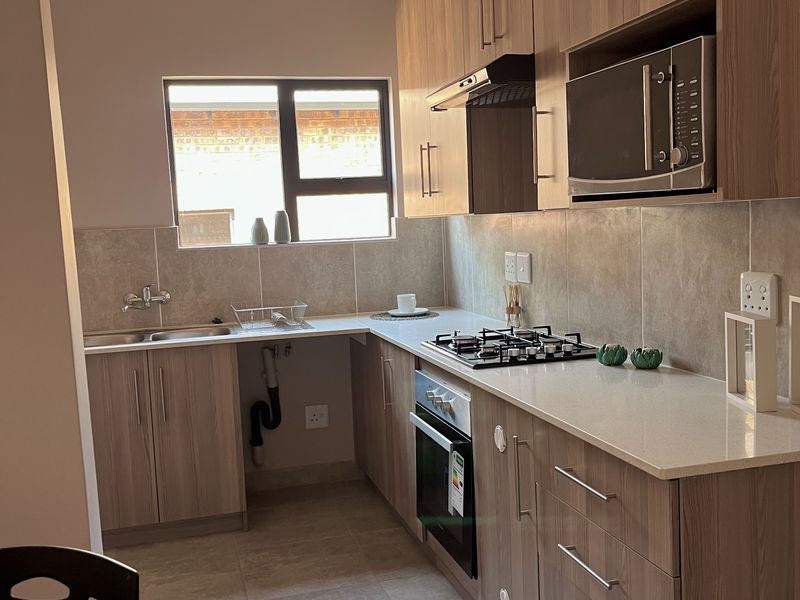 House For Sale In Witbank - Photo 2