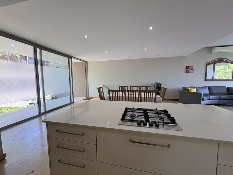 MODERN COASTAL LIVING. - Photo 8