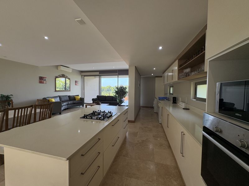 MODERN COASTAL LIVING. - Photo 7