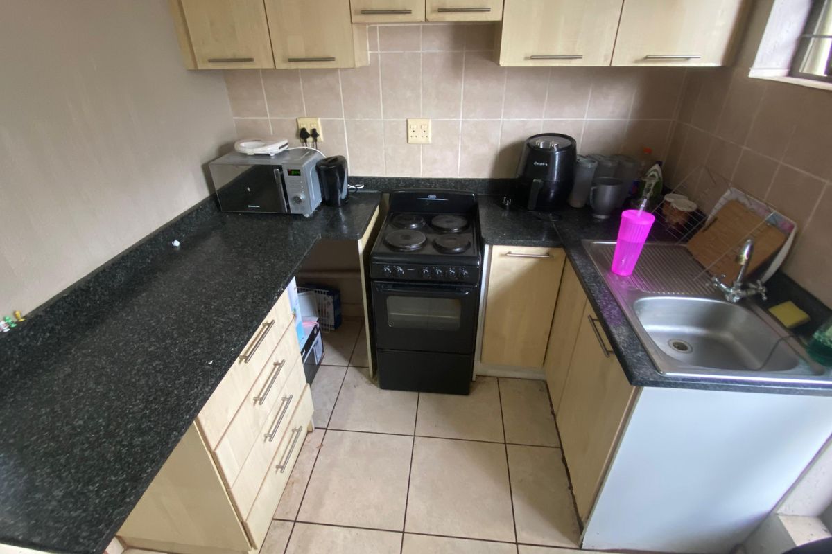 Apartment For Sale In Nelspruit - Photo 3