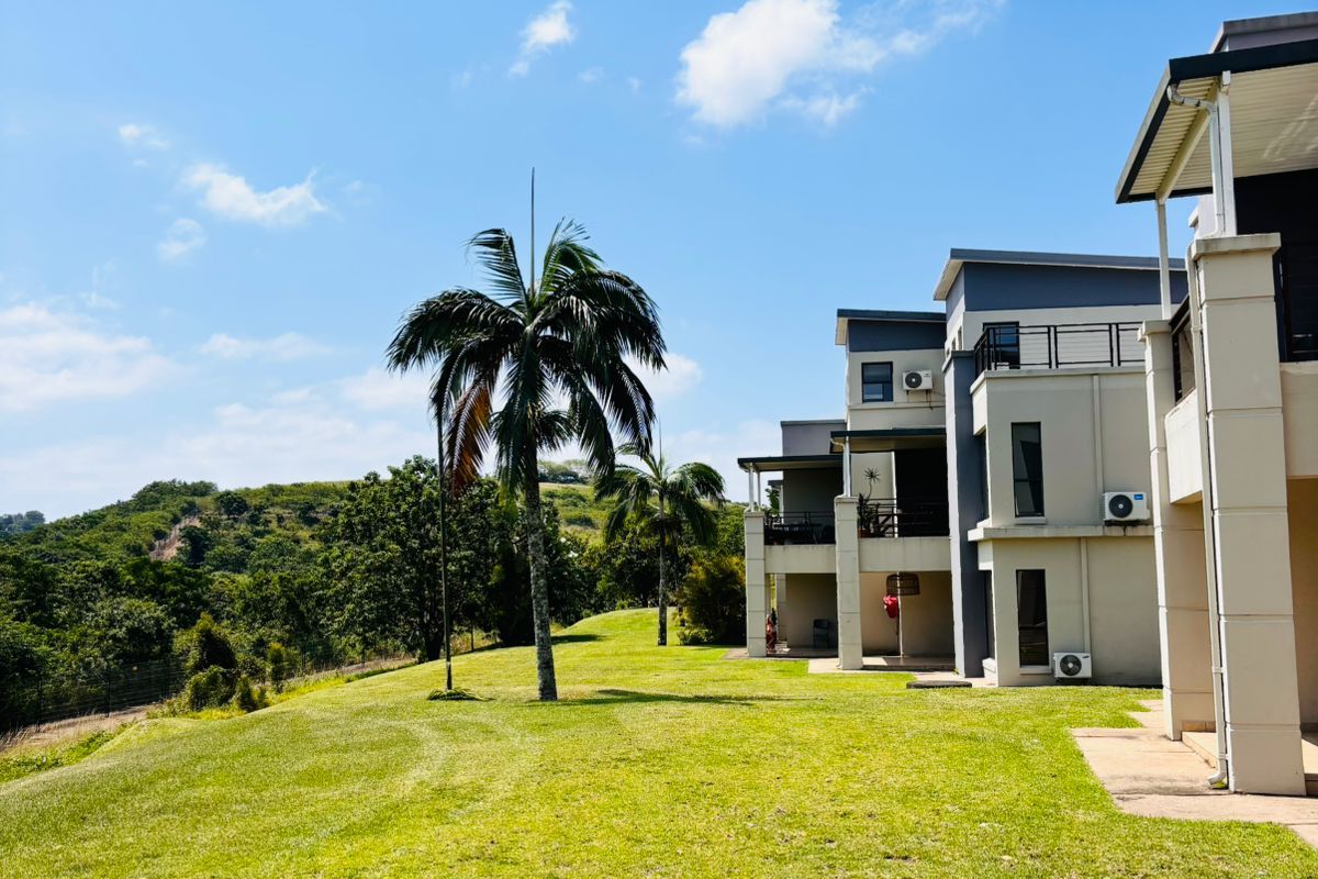 Modern 2-Bedroom Apartment in Family-Friendly Palm Lakes Estate - Photo 2