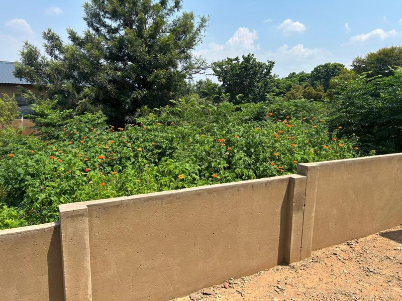 Prime 511sqm Vacant Land in Hartbeespoort’s Fast-Growing Estate – Your Dream Build Awaits! - Photo 3