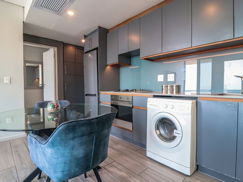 Lovely 1 Bedroom apartment for Sale in Umhlanga Ridgeside   with Sea Views! - Photo 10