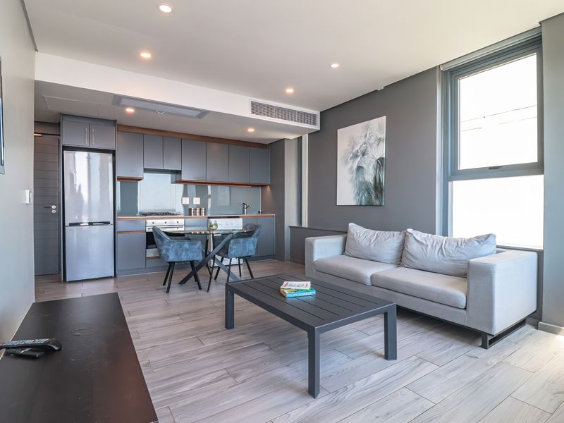 Lovely 1 Bedroom apartment for Sale in Umhlanga Ridgeside   with Sea Views! - Photo 7