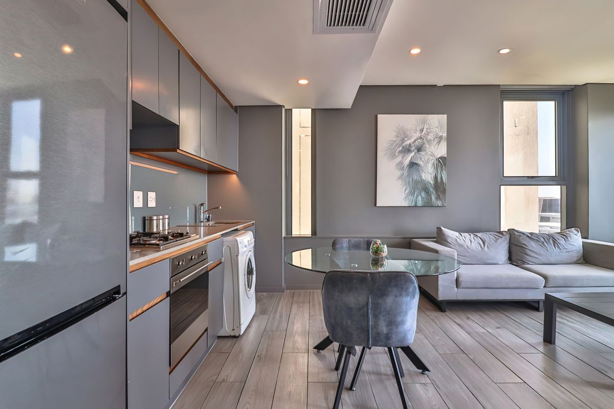 Lovely 1 Bedroom apartment for Sale in Umhlanga Ridgeside   with Sea Views! - Photo 5