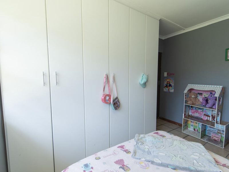 SEAVIEW 2 BED 1 BATH HOUSE FOR RENT - Photo 6