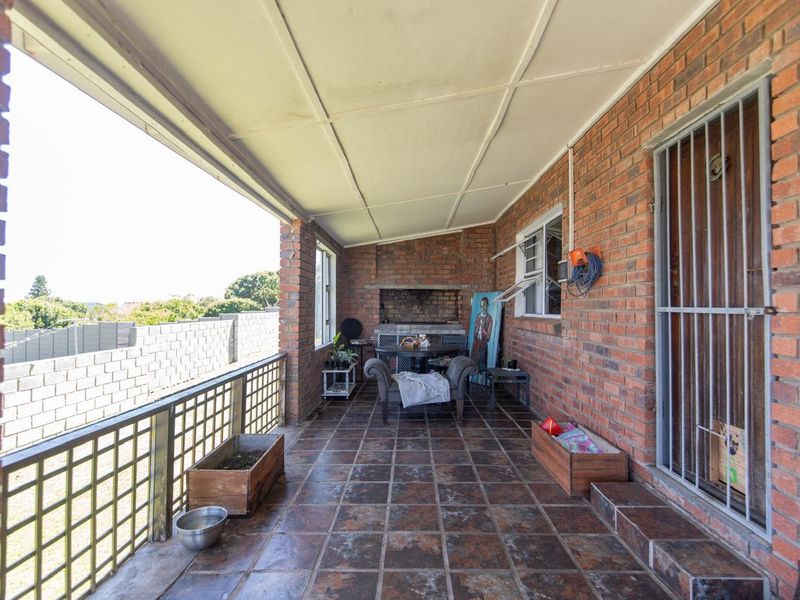 SEAVIEW 2 BED 1 BATH HOUSE FOR RENT - Photo 10
