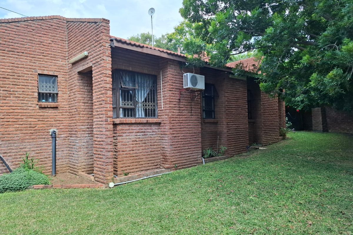House For Sale In Rustenburg - Photo 4