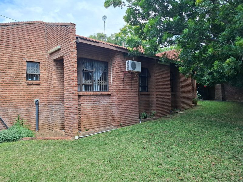 House For Sale In Rustenburg - Photo 4
