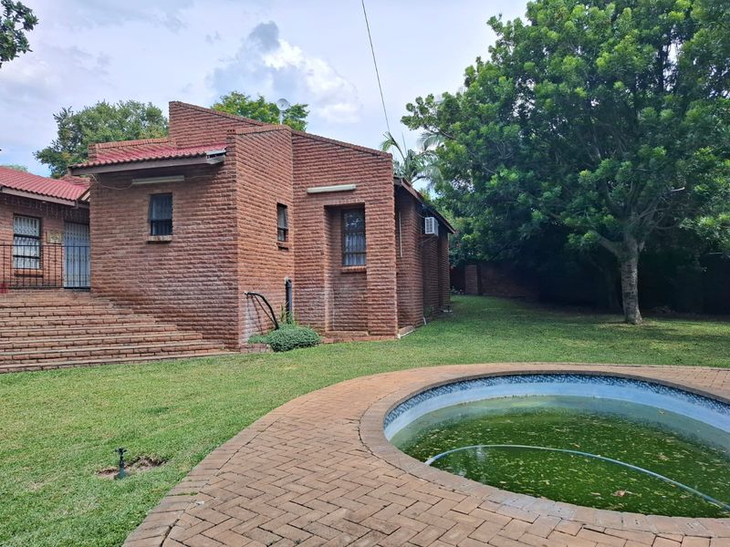 House For Sale In Rustenburg - Photo 2