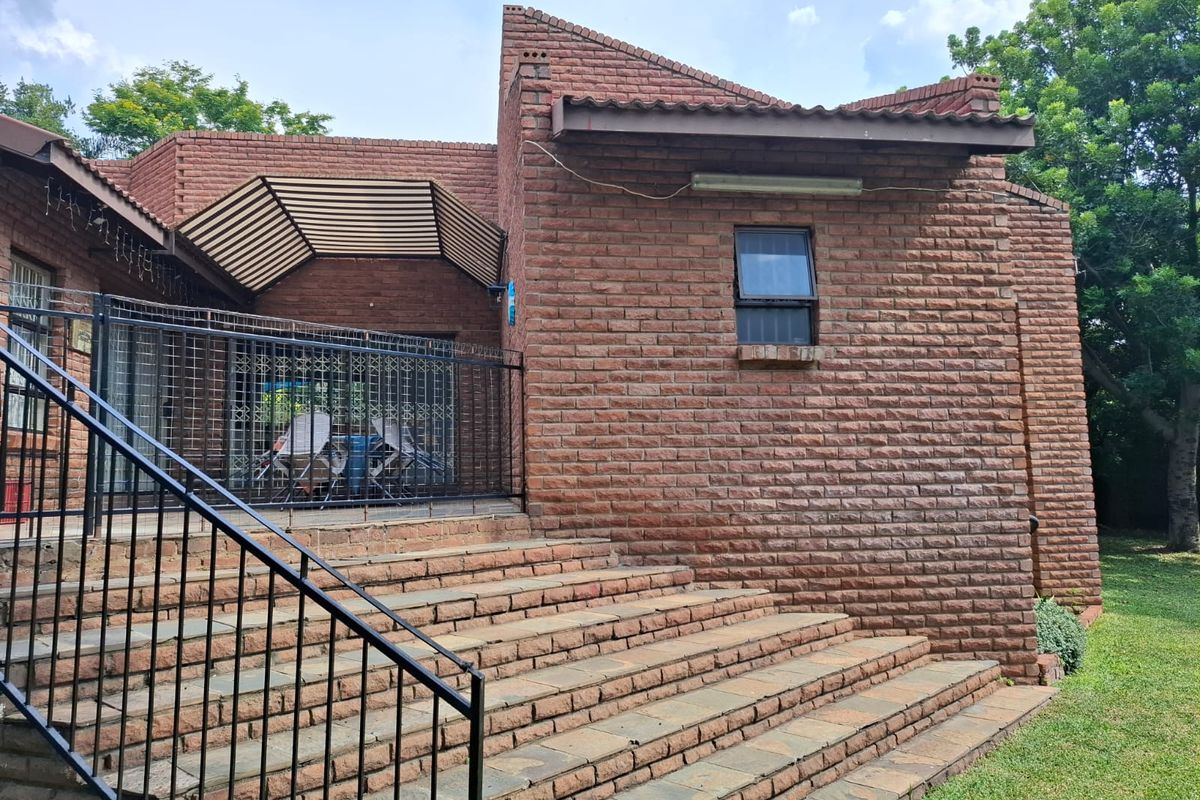 House For Sale In Rustenburg - Photo 5