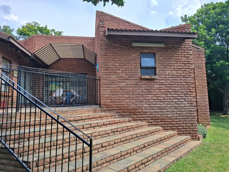 House For Sale In Rustenburg - Photo 5