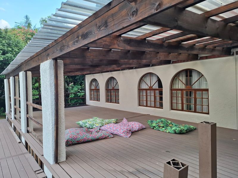 Expansive Family Home with Pool, Flat & Office for Sale in Safari Gardens Rustenburg - Photo 8