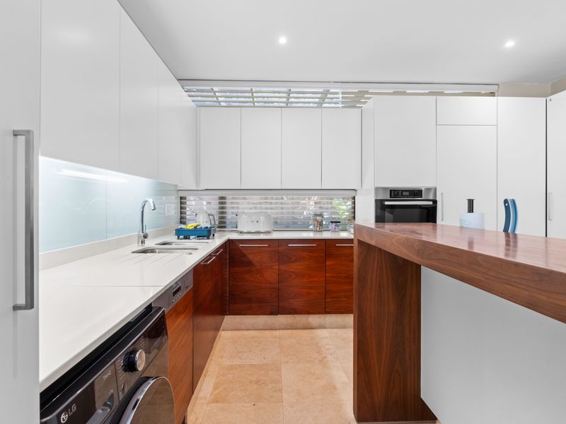 Stunning Luxury Home in Tranquil Zimbali Estate - Photo 5