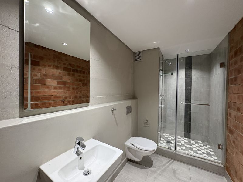 STUNNING LOFT APARTMENTS - Photo 2
