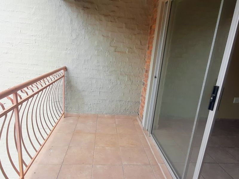 Modern Secure Living!!! - Photo 10