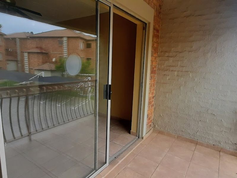 Modern Secure Living!!! - Photo 9