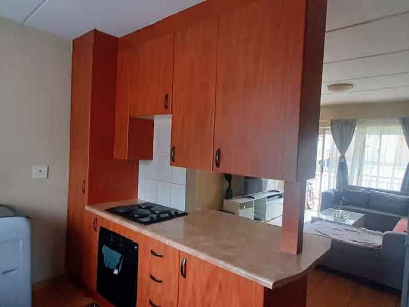 Modern Secure Living!!! - Photo 4