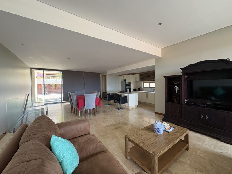 MODERN COASTAL ESTATE LIVING - Photo 6