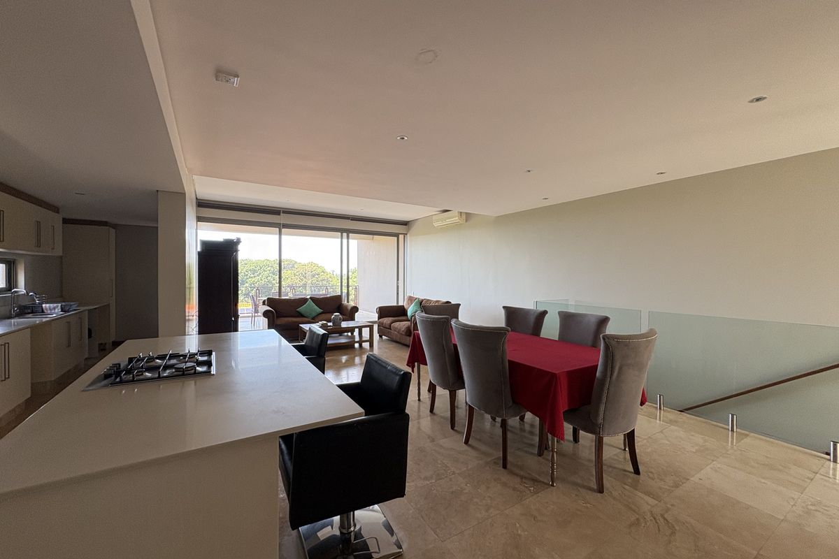 MODERN COASTAL ESTATE LIVING - Photo 4