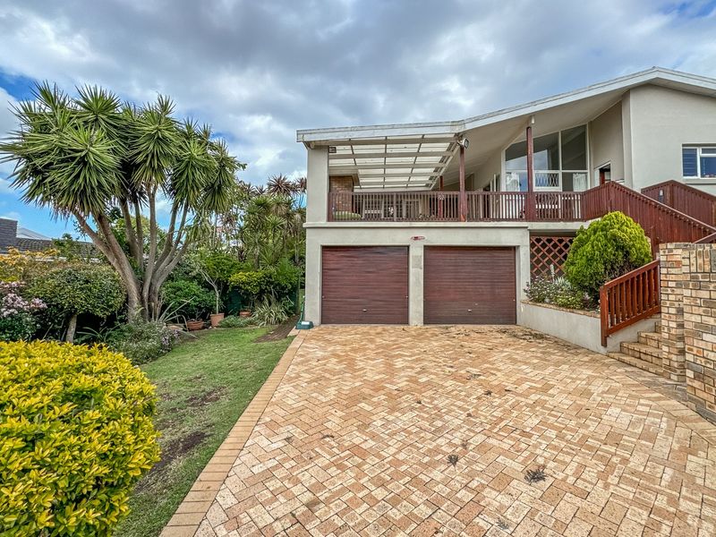 Versatile Family Home with Pool, Flatlet Potential and Excellent Security in Fernglen - Photo 2