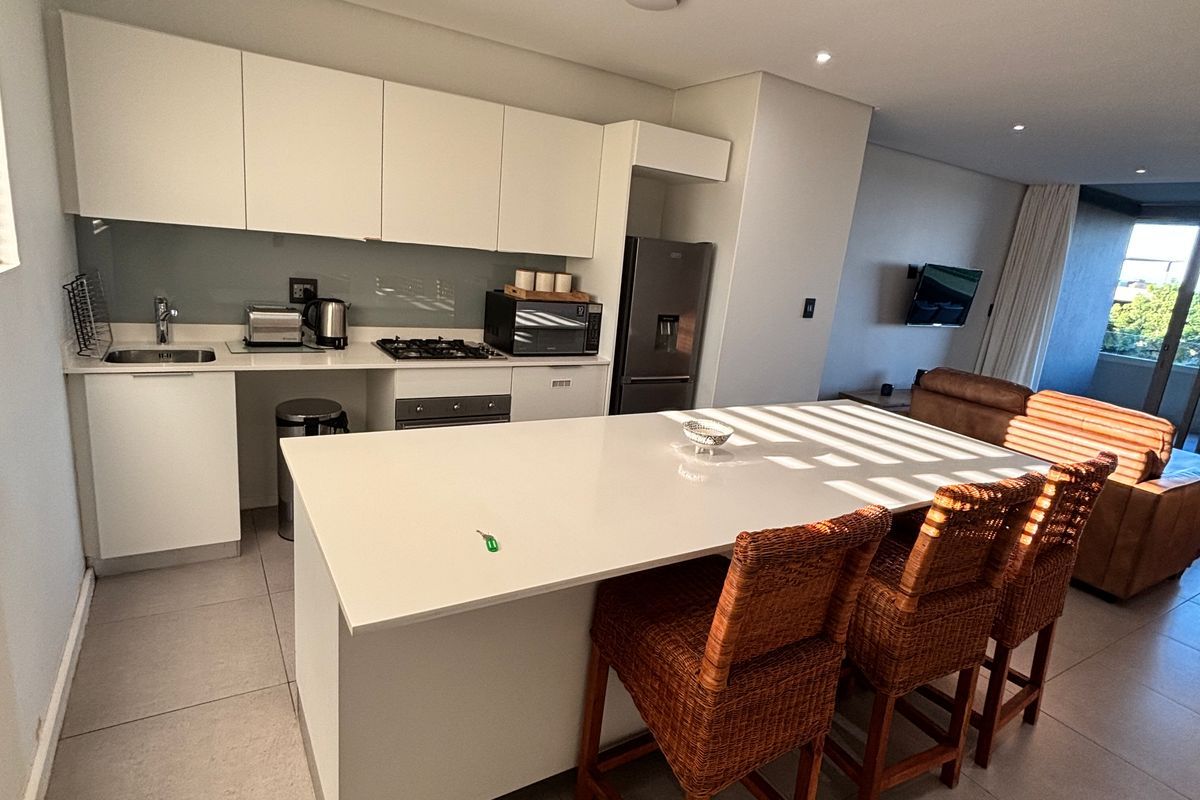 Modern 2-Bedroom Apartment with Panoramic Views –  for Rental - Photo 3