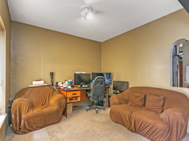 MORE SPACE, MORE STYLE - A DUPLEX TOWNHOUSE THAT'S MADE FOR LIVING!!! - Photo 8