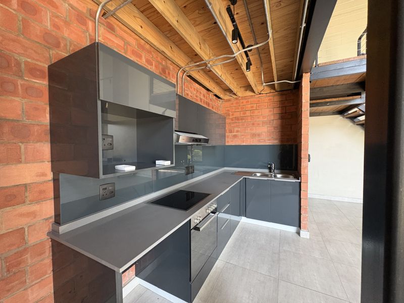 LUXURY MODERN LIVING. - Photo 7