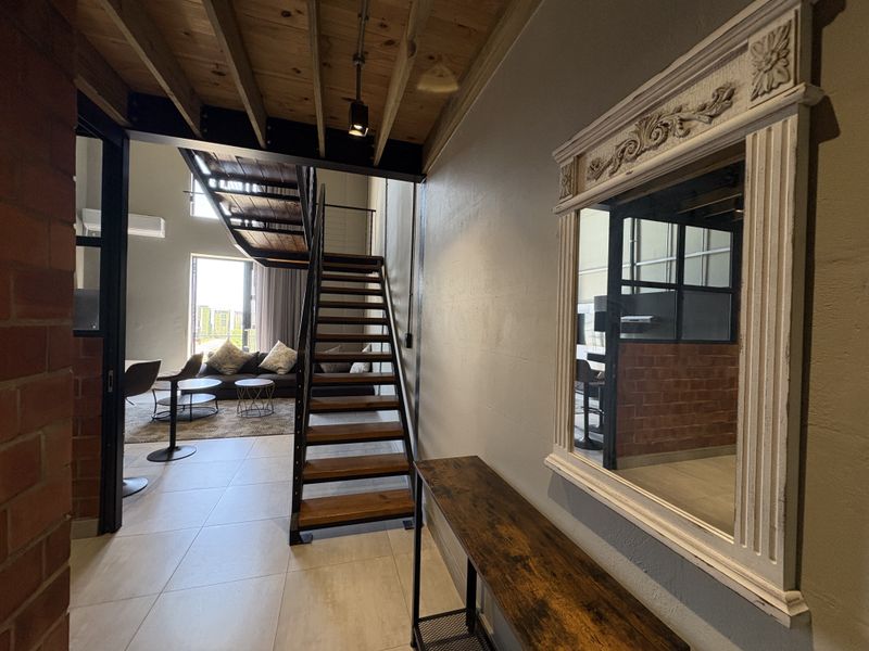 LUXURY MODERN LIVING. - Photo 2