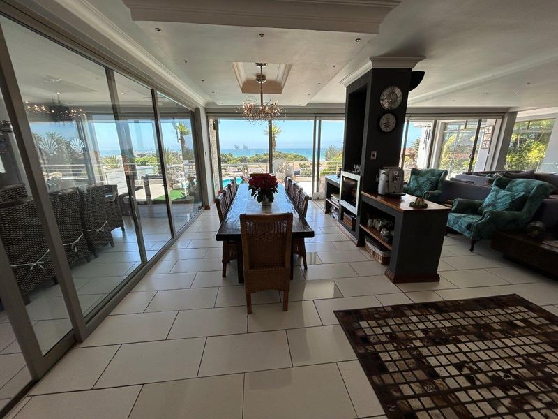 EXQUISITE STUNNING  MODERN  WELL BUILT HOUSE WITH AMAZING SEAVIEWS - Photo 9