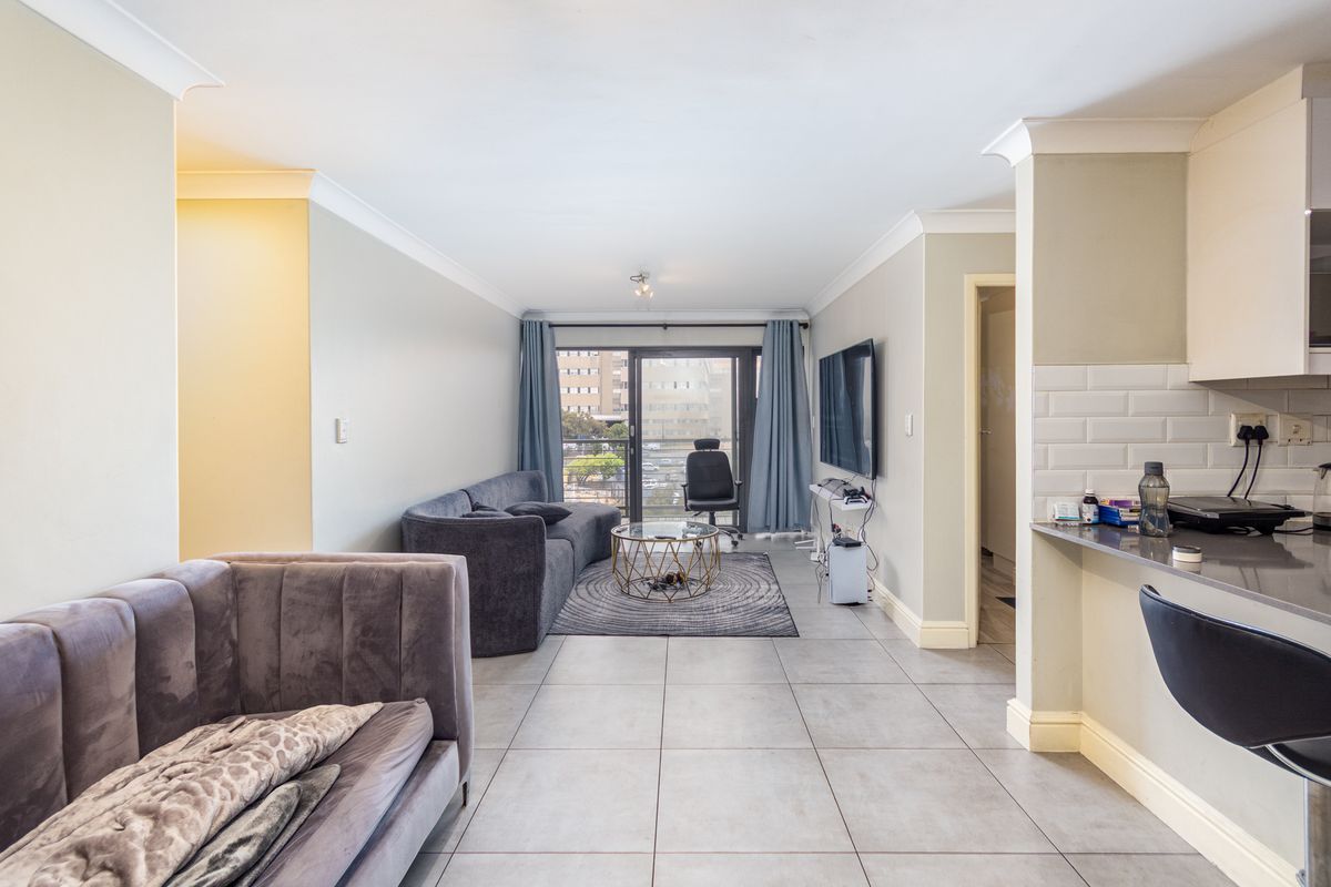 Stylish and Central apartment in Observatory - Photo 2