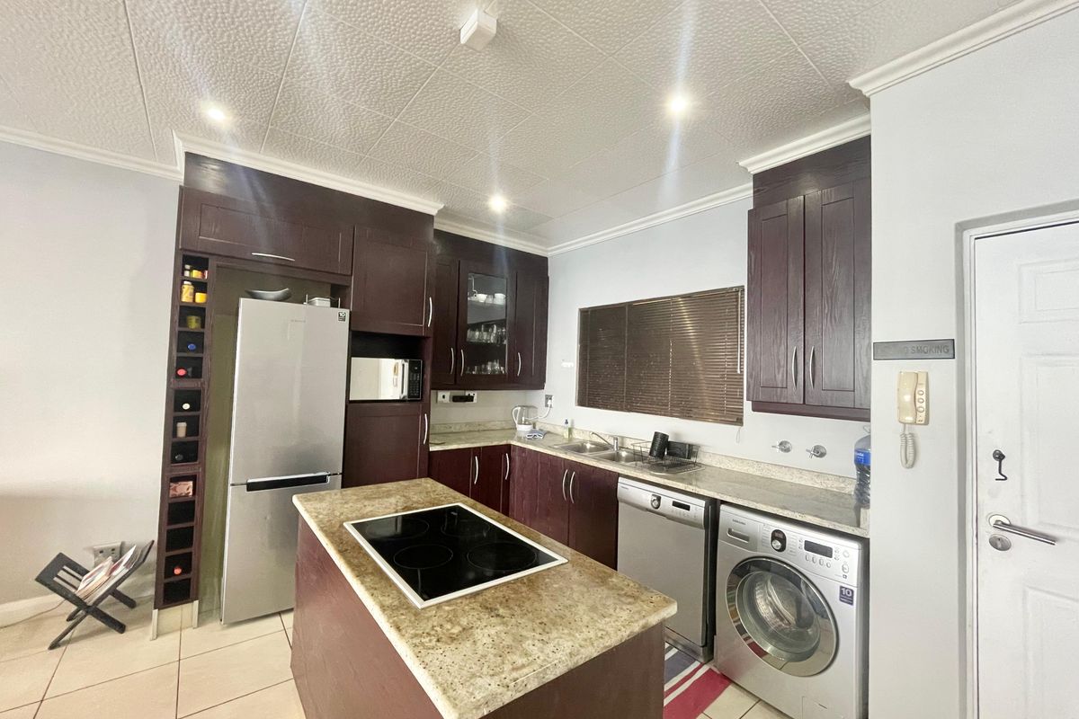 Beachfront Apartment on North Beach Road, Westbrook - Photo 4