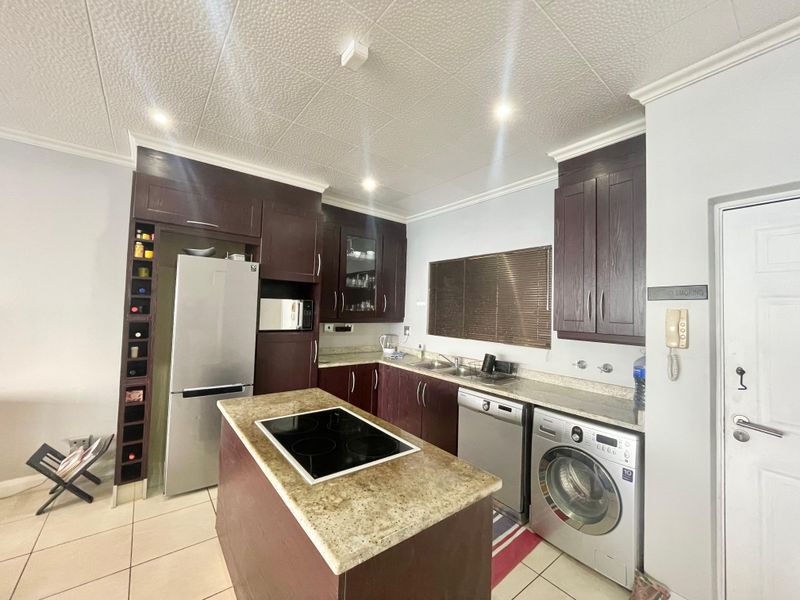 Beachfront Apartment on North Beach Road, Westbrook - Photo 4