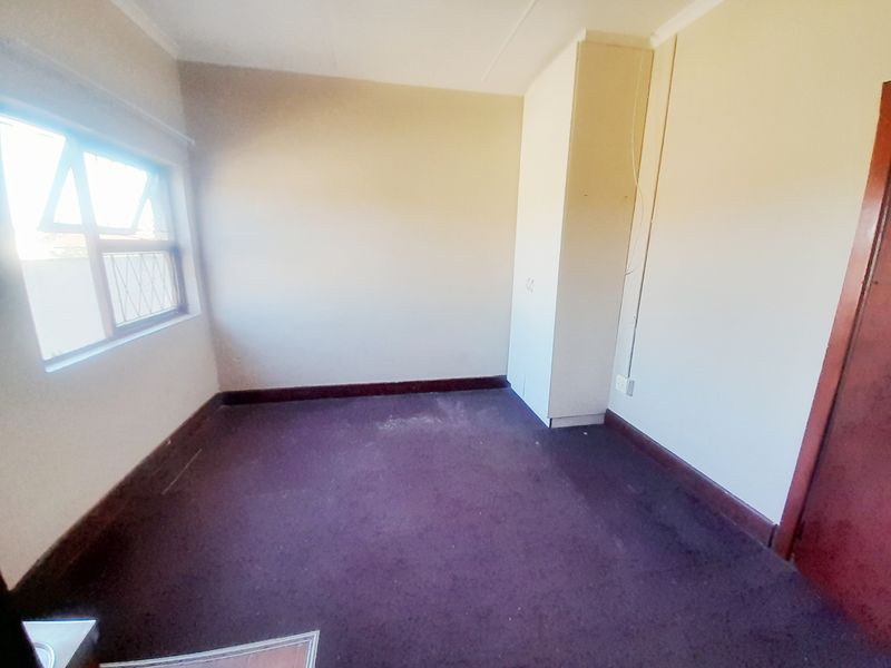 SIDWELL STUDIO APARTMENT FOR RENT - Photo 3