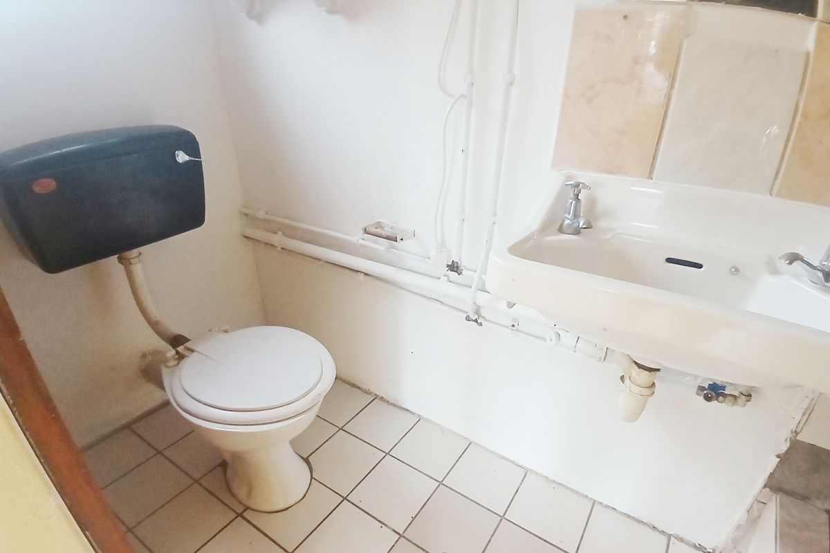 SIDWELL STUDIO APARTMENT FOR RENT - Photo 3