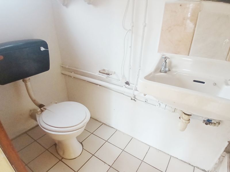 SIDWELL STUDIO APARTMENT FOR RENT - Photo 3