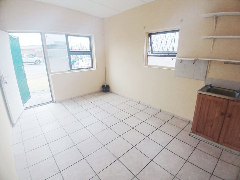 SIDWELL STUDIO APARTMENT FOR RENT - Photo 2