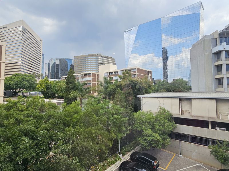 Refined Urban Living at The Lineal – Unit 121 - Photo 7