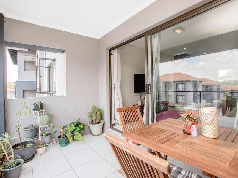 Apartment For Sale In Sandton - Photo 6