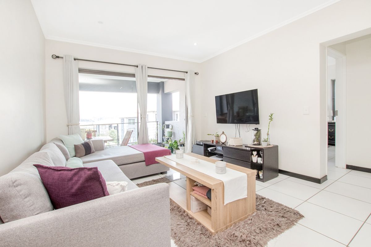 Apartment For Sale In Sandton - Photo 4