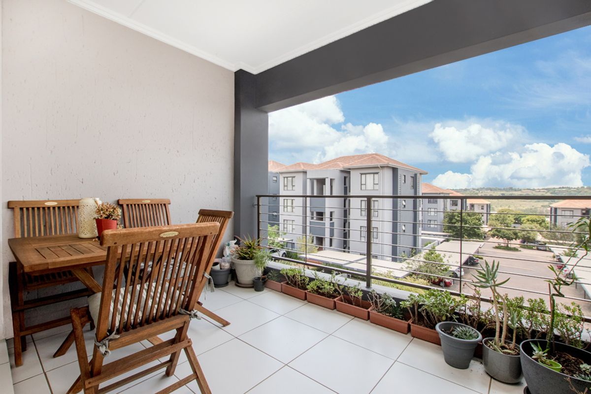 Apartment For Sale In Sandton - Photo 5