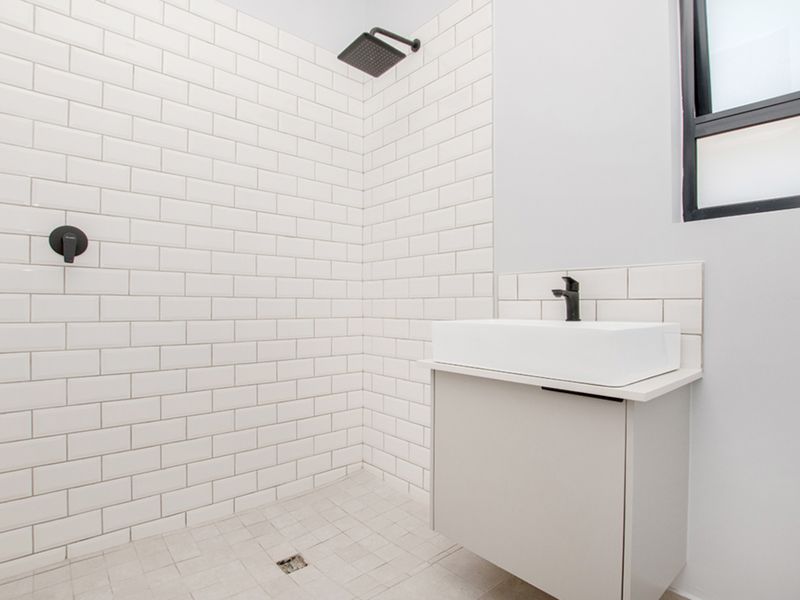 APARTMENTS 3-Bedroom in Bryanston at Makarios - Photo 10